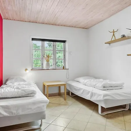 Semesterbostad Cozy In Aarup With Wifi *