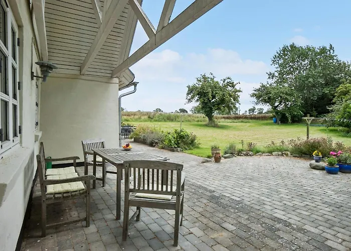 Semesterbostad Cozy In Aarup With Wifi