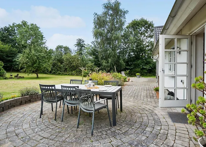 Cozy In Aarup With Wifi